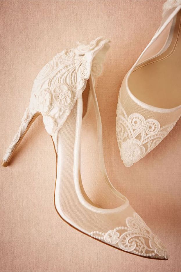 giày cưới ren trắng cách tân