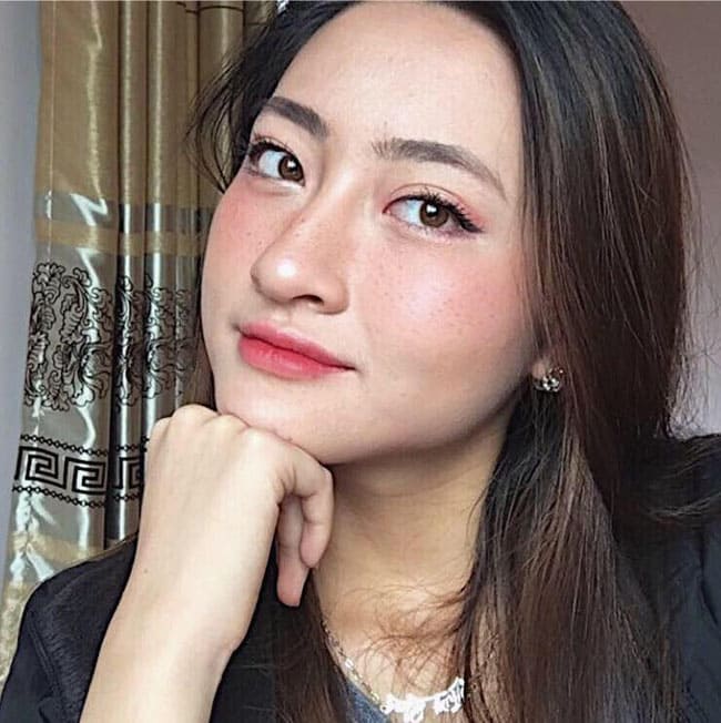 Nhan sắc đời thường gây "giật mình" của tân Hoa hậu Miss World Việt Nam 2019 - 11
