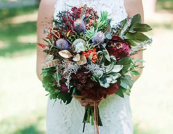 11 bó hoa cưới sáng tạo cho cô dâu yêu thích sự phá cách