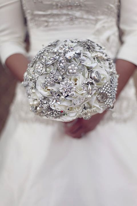 Độc đáo những bó hoa cưới kim loại dành cho cô dâu