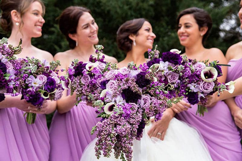 Màu sắc đám cưới 2020: bạn có từng nghĩ đến Ultra Violet?
