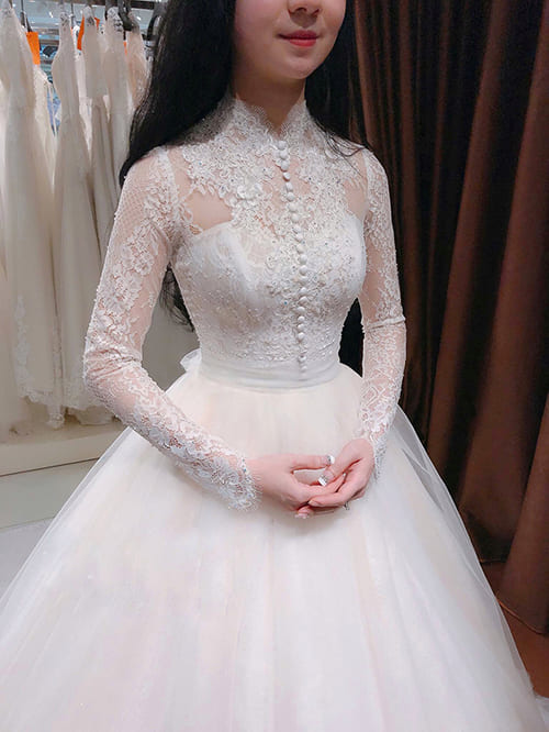 Váy cưới đơn giản sang trọng cổ điển Mate.vn