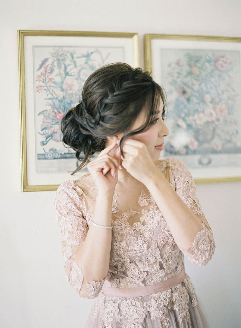 Những ý tưởng kiểu tóc đẹp và phụ kiện tóc cho cô dâu trong ngày cưới