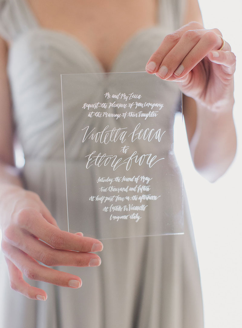 Thiệp cưới acrylic: sự lựa chọn vừa thanh lịch cho đám cưới của bạn