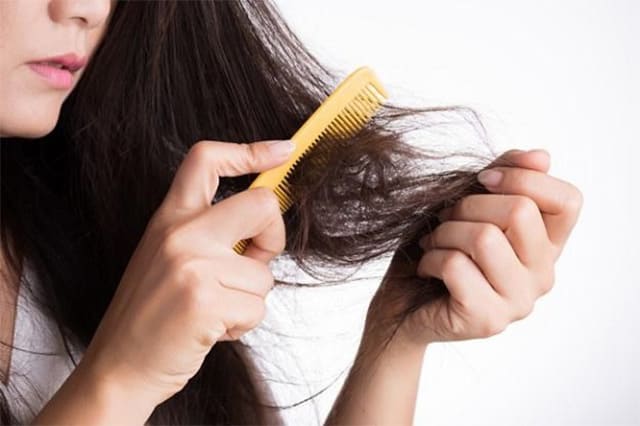 Nguyên nhân gây rụng tóc ở nữ và bí quyết giúp mái tóc chắc khỏe, chẳng lo gãy rụng